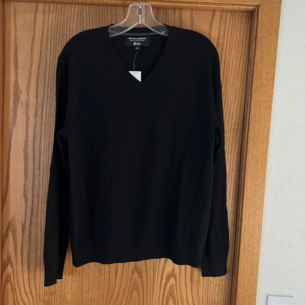 Banana republic Baruffa merino wool v neck light weight sweater black NWT size S
